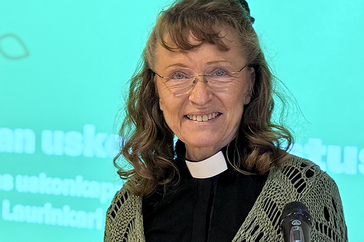 Pastori Leena Laurinkari