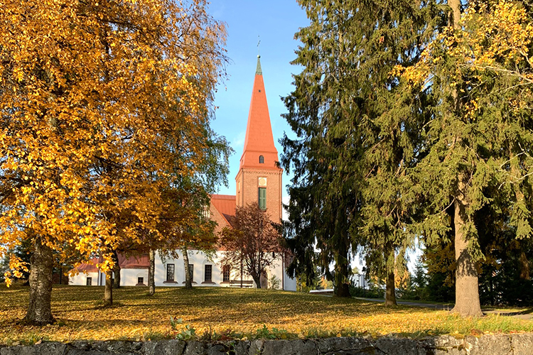 Messu Siilinjärven kirkko Haarahongan tielle päin