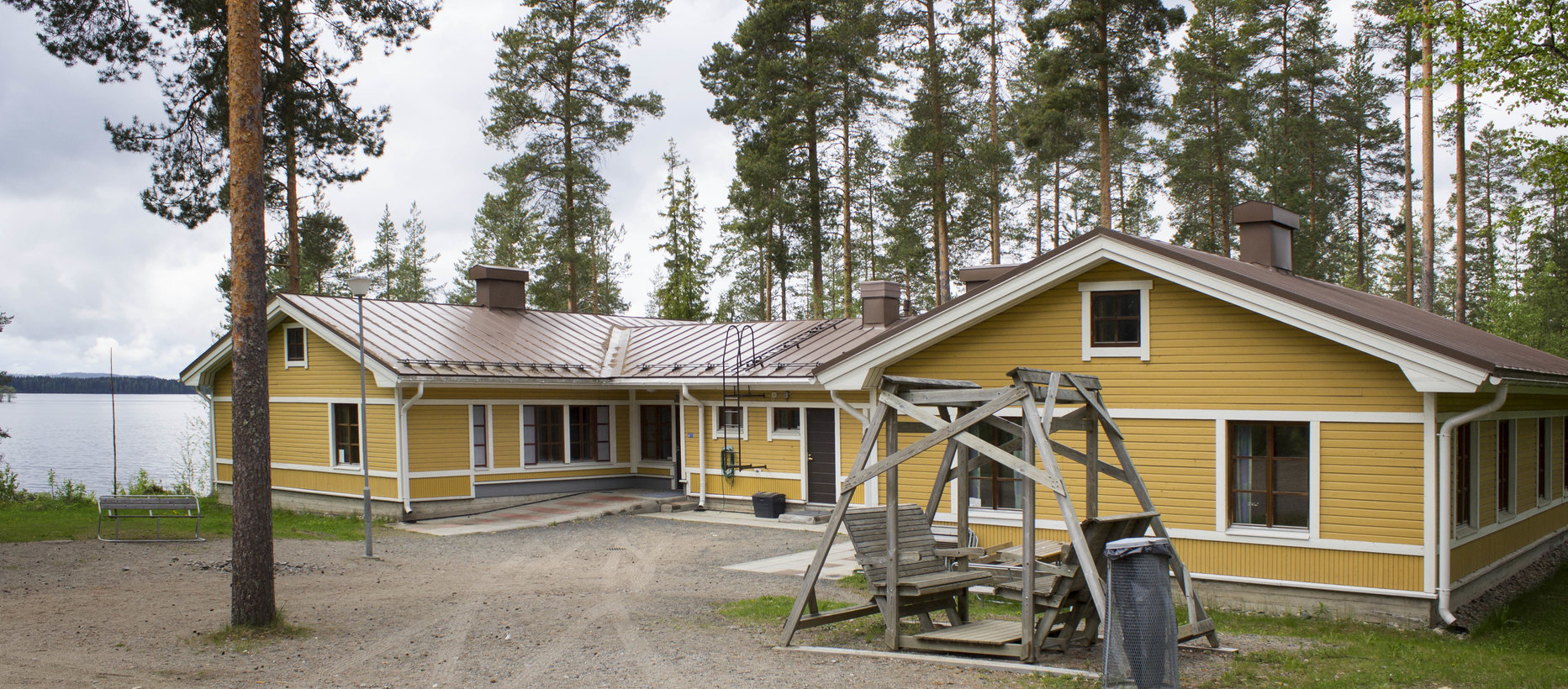 Ruokoniemen leirikeskuksen majoitusrakennus